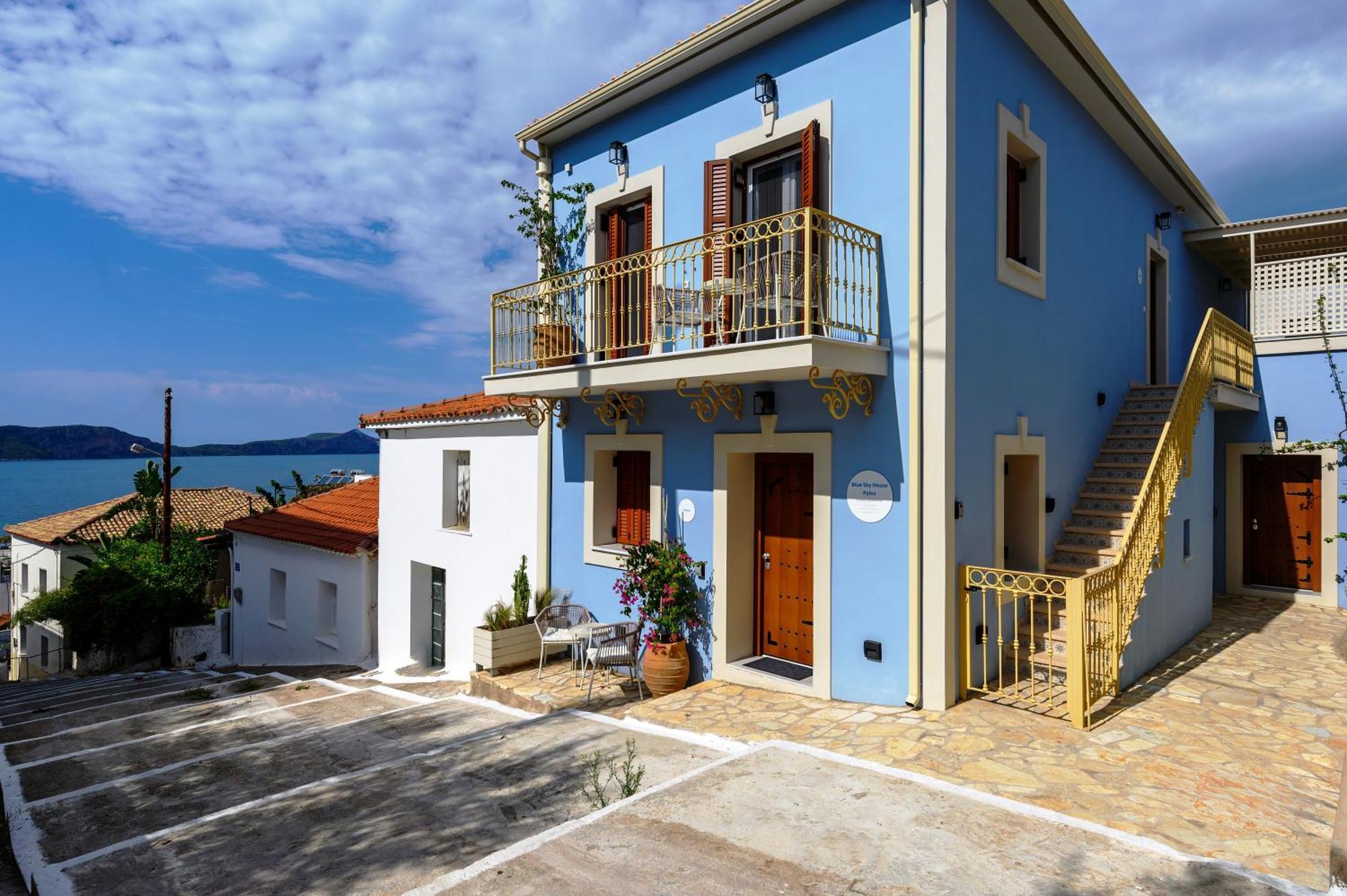 Blue Sky House Aparthotel Pylos Exterior photo