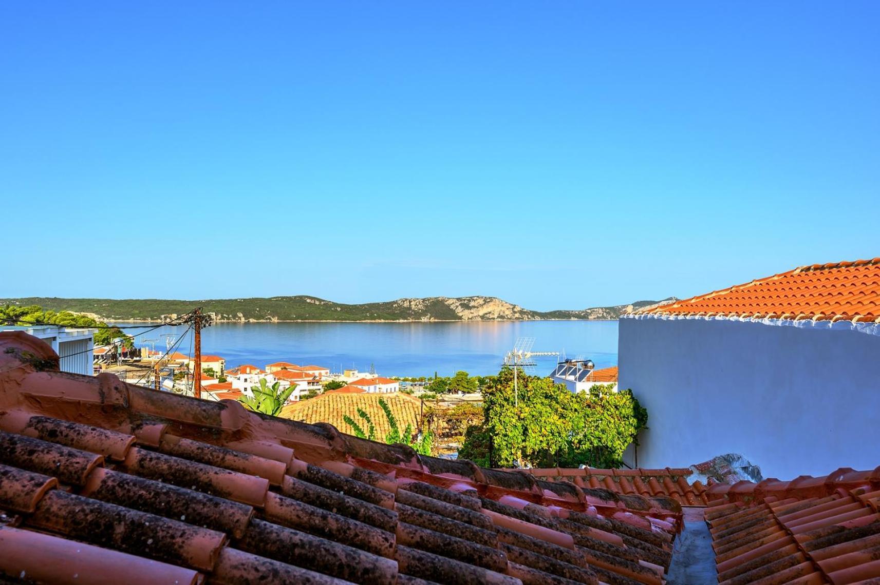 Blue Sky House Aparthotel Pylos Exterior photo